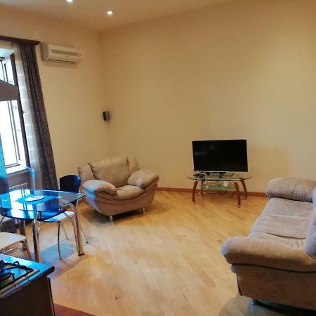 Apartments Γιερεβάν Εξωτερικό φωτογραφία