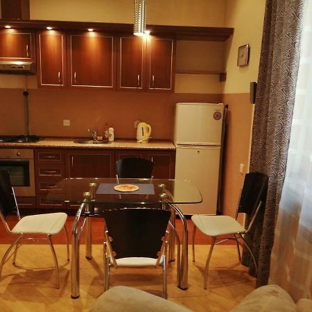 Apartments Γιερεβάν Εξωτερικό φωτογραφία