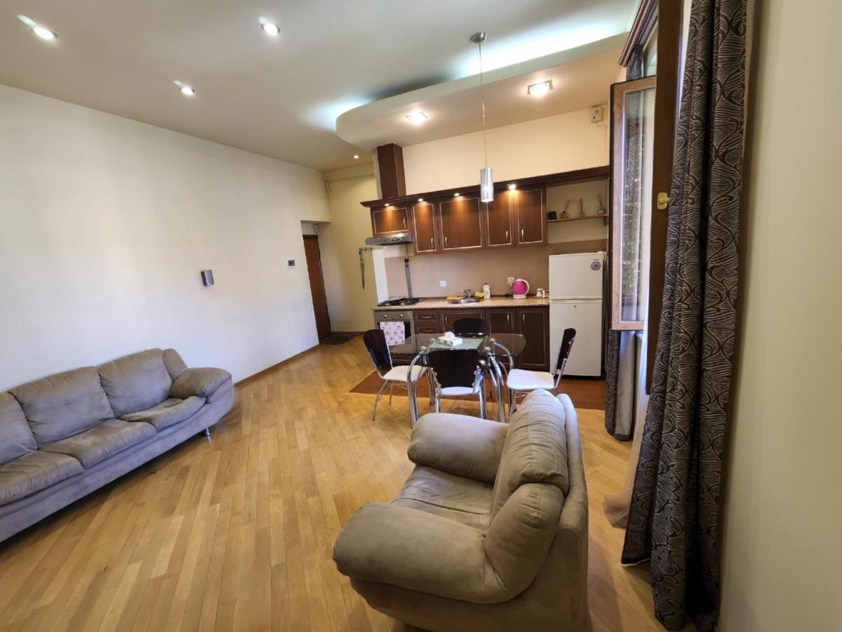Apartments Γιερεβάν Εξωτερικό φωτογραφία