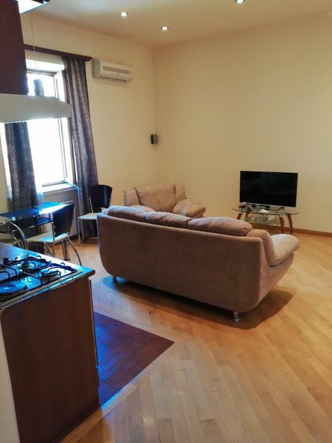 Apartments Γιερεβάν Εξωτερικό φωτογραφία