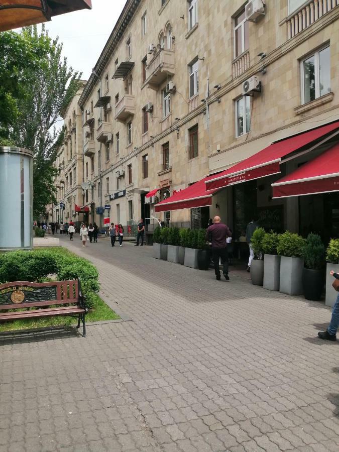 Apartments Γιερεβάν Εξωτερικό φωτογραφία